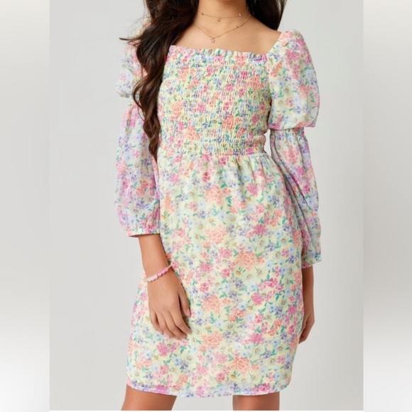 Francesca's Franki Juliet Sleeve Floral Dress for Girls nwt - Picture 2 of 5